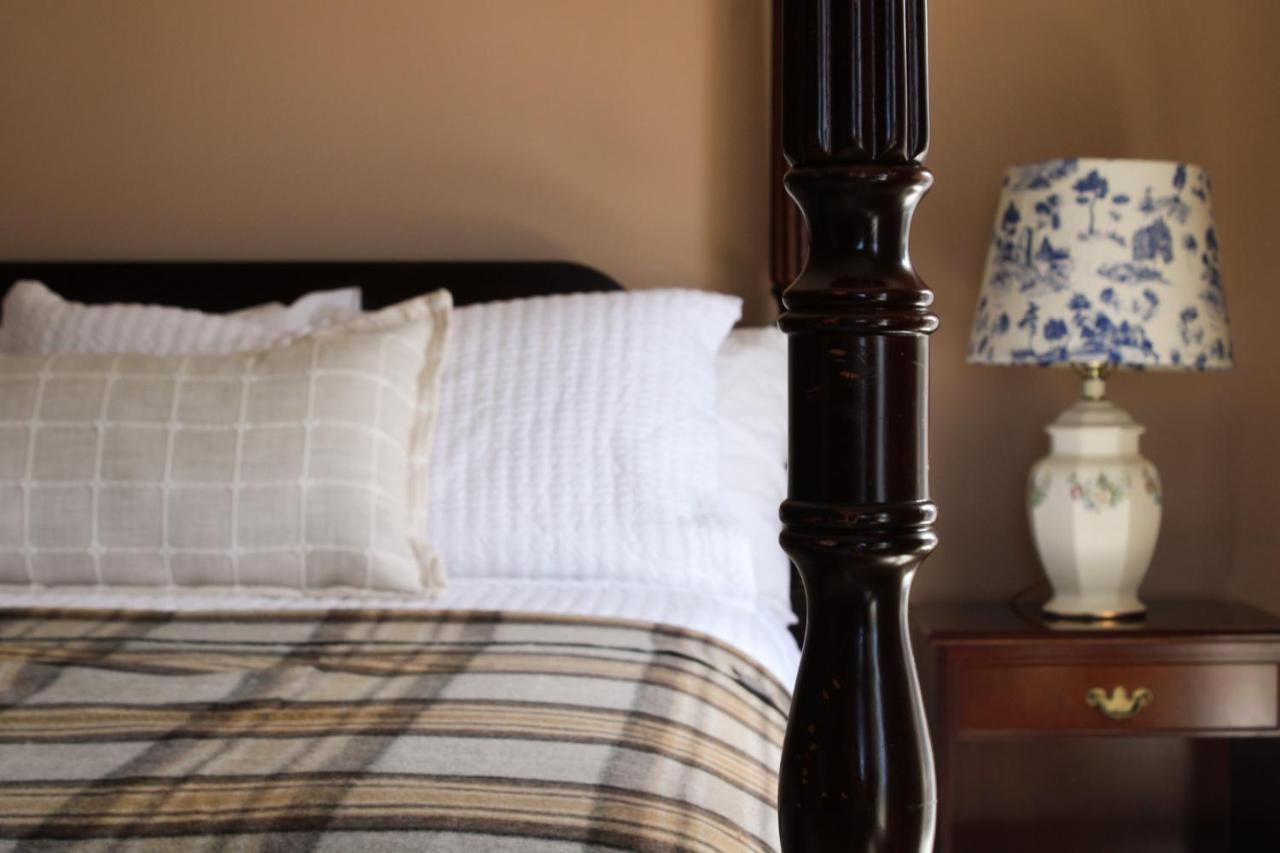 The Cooper's Shelburne