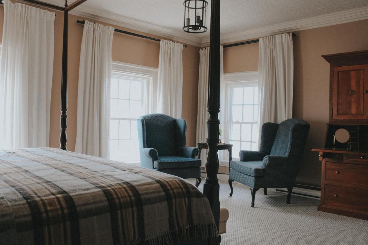 Bed & Breakfast The Cooper's Shelburne