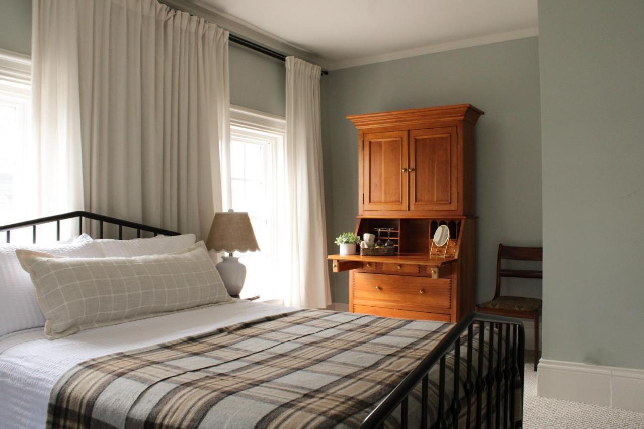 The Cooper's Bed & Breakfast 4*